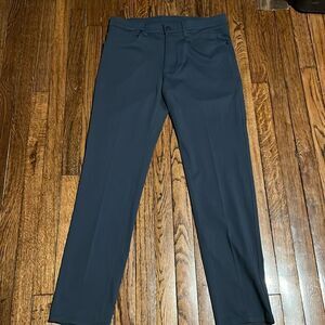 Stylus 5 Pocket Men's Slim Fit Flat Front Pant blue gray  Size 32/32